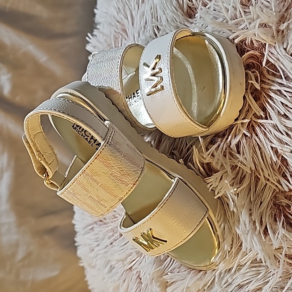 Michael Kors Toddler Sandals - Picture 1 of 8